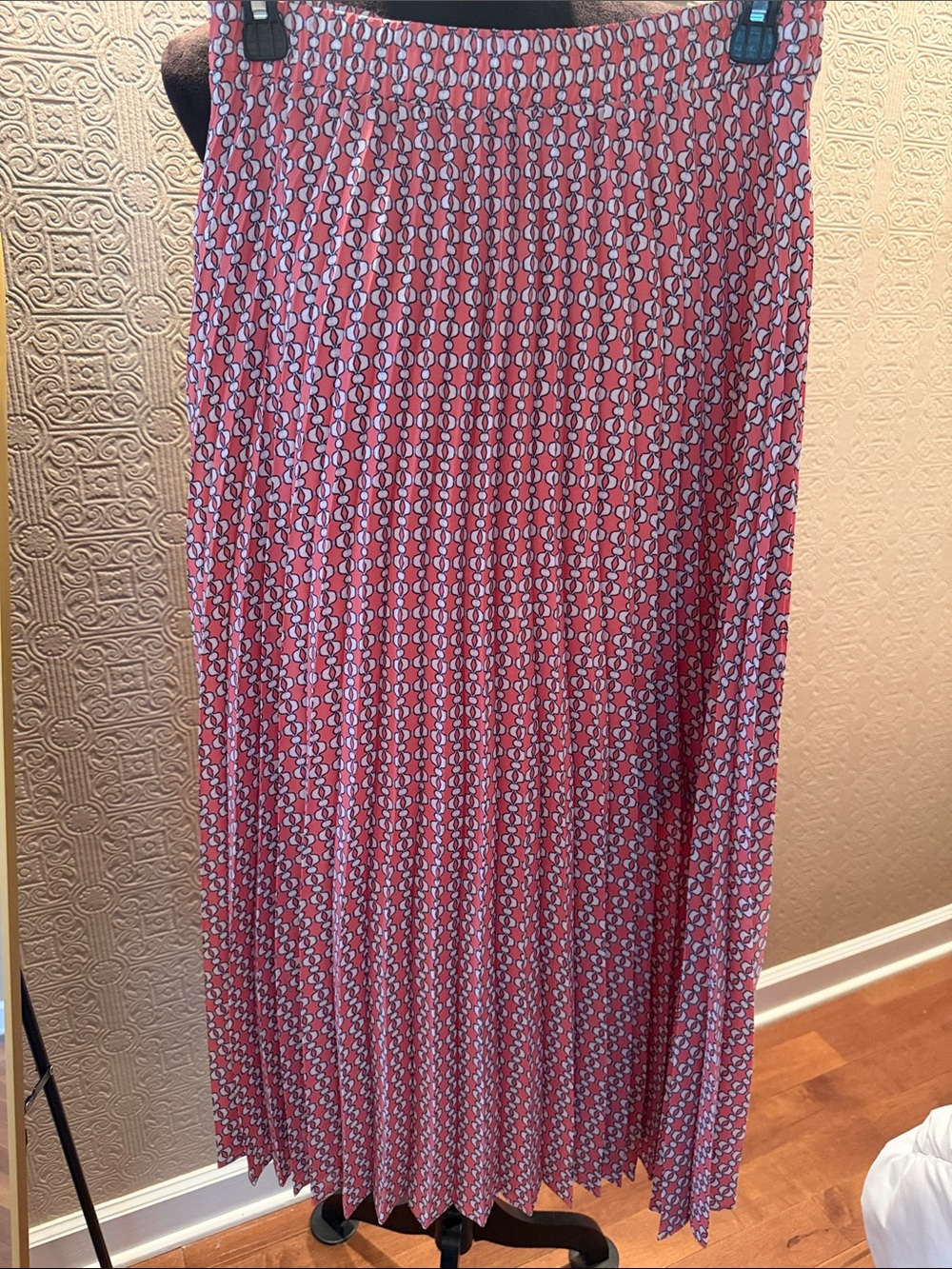 Max Studio Red & White Geometric Pleated Maxi Skirt